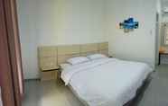 ห้องนอน 5 In Out Hotel Pangandaran