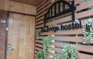 ภายนอกอาคาร 6 The Bridge Hostel