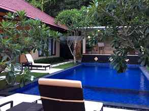 Kolam Renang Villa Aurelia