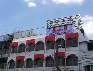 Luar Bangunan 2 Samsen8 Hostel