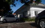 Exterior 5 Ndalem Mantrigawen