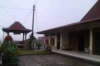 Ruangan Fungsional Cozy Villa Rumah Nenek at Kalisoro