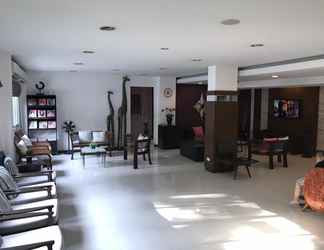 Lobby 2 Arada Boutique Place