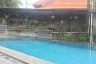 Swimming Pool Kasih Sayang House