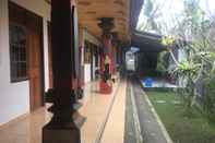 Common Space Kasih Sayang House