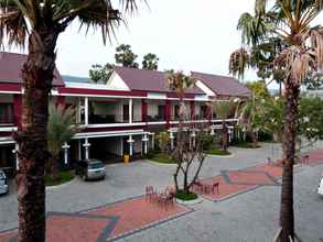 Bangunan 4 Hotel and Resort Utama Raya
