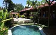 ภายนอกอาคาร 4 Nadya Homestay