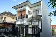 Luar Bangunan Comfy Chic Room at Mentari Guest House