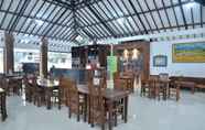 Bar, Kafe, dan Lounge 5 Hotel Family Nur Syariah