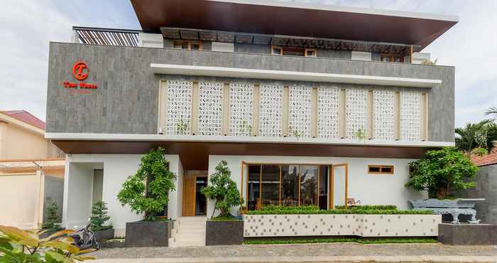 Bangunan Tam House Villa Hotel