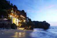 ภายนอกอาคาร Bingin Beach House