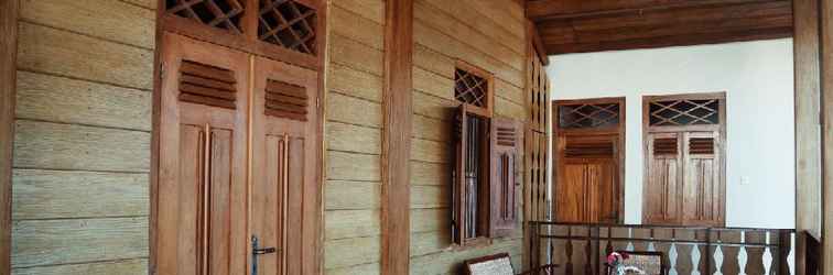 Lobby Classic Room at Rumah Marto 