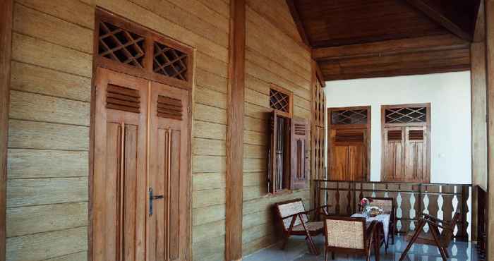 Lobi Classic Room at Rumah Marto 