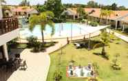 Kolam Renang 3 Sunshine Village Resort