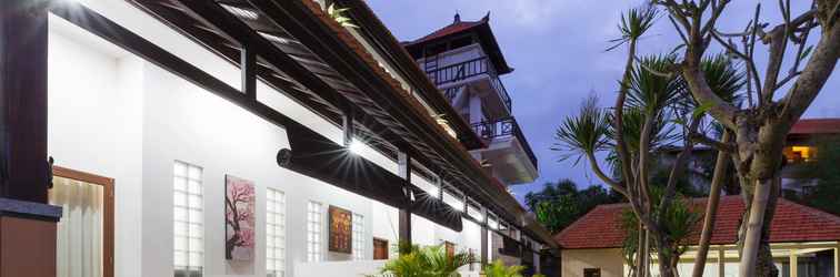 Lobby Kubal Villa and Living Seminyak