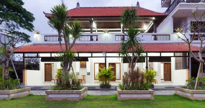 Exterior Kubal Villa and Living Seminyak