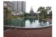 Swimming Pool Madison Park, neighbourhood with Central Park Mall