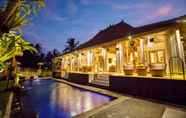 สระว่ายน้ำ 5 Tri Dewi Residence by Pramana Villas