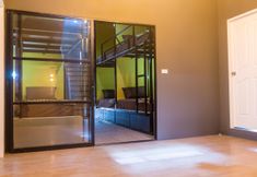 Phòng ngủ 7 Iris Hostel