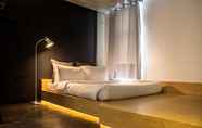 Kamar Tidur 4 Urban Boutique Hotel