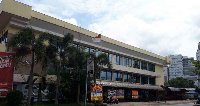 Luar Bangunan Hotel Nusantara Pontianak