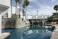 Swimming Pool Grand Garden Hotel