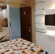 Kamar Tidur 2 Affordable Room at Gunawangsa Manyar Apartment by Huda