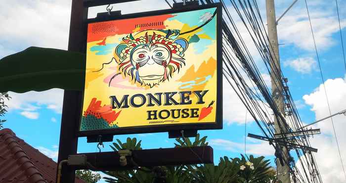 ภายนอกอาคาร Monkey House
