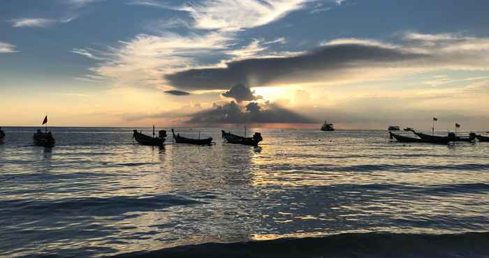 Nearby View and Attractions Indie Hostel Koh Tao