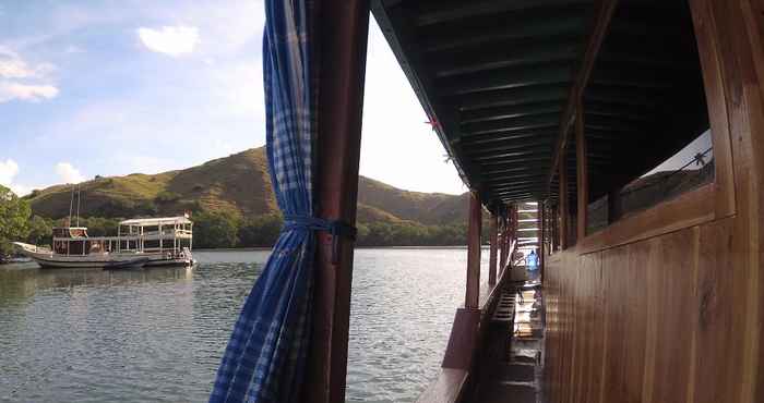 Lobby Boatel Komodo