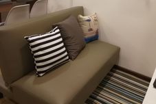 Common Space Treetop by Patsamon