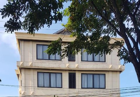 Bangunan OYO 3521 Hotel Simpatik