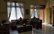 Lobby 7 Family 4 Bedroom at Griya Utie