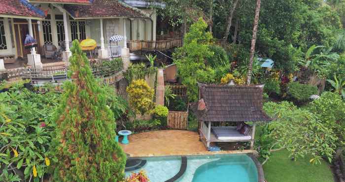 Swimming Pool Tirta Asri Ubud Villa