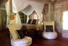 Bilik Tidur Love ShackShangri-la Gili Meno