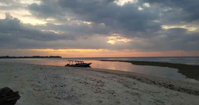 Nearby View and Attractions Love ShackShangri-la Gili Meno