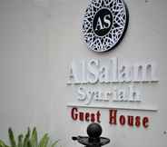 Exterior 2 AlSalam Syariah Guest House near Keraton