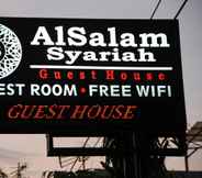 Exterior 3 AlSalam Syariah Guest House near Keraton