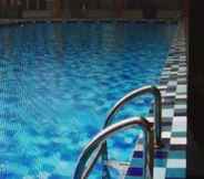 Swimming Pool 5 Apartemen Latumenten, city area, easy to anywhere