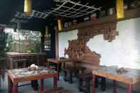 Bar, Kafe, dan Lounge Winaposa