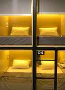 BEDROOM InnBox Capsule Hotel