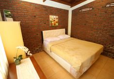 Bedroom 7 Rumah Kebun Wulan - Lembang
