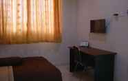 Kamar Tidur 3 Guest House BERKAH