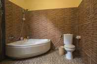 In-room Bathroom Capung Cottages