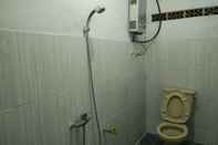 Toilet Kamar Sutra Hotel