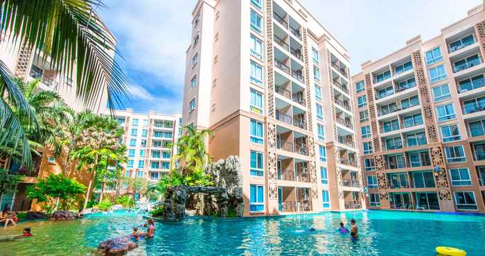 Swimming Pool Atlantis Resort Jomtien Beach