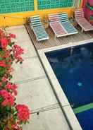 SWIMMING_POOL La Favela