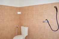 Toilet Kamar MyHomestay Ijen Bamboo