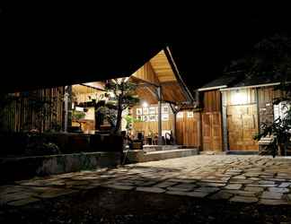 Exterior 2 Saung Udhe