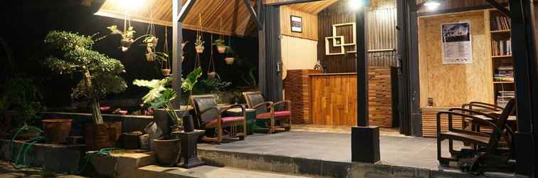 Lobby Saung Udhe